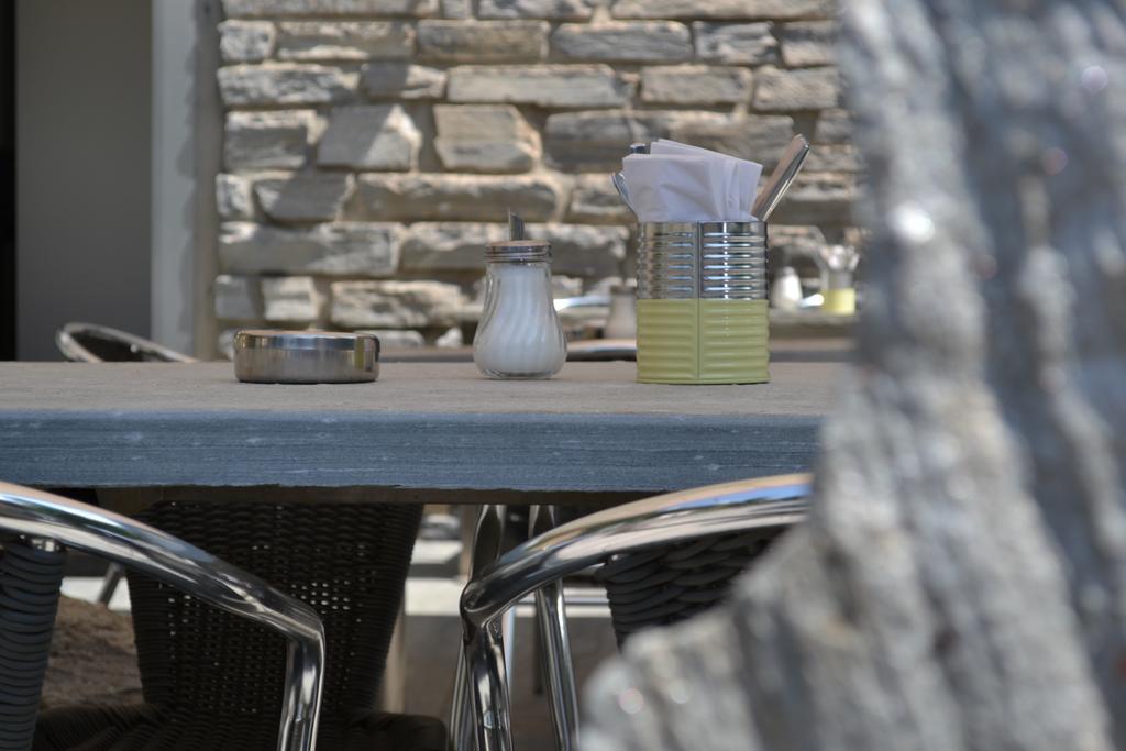 Schnider Bed&Breakfast Und Cafe วัลส์ ภายนอก รูปภาพ